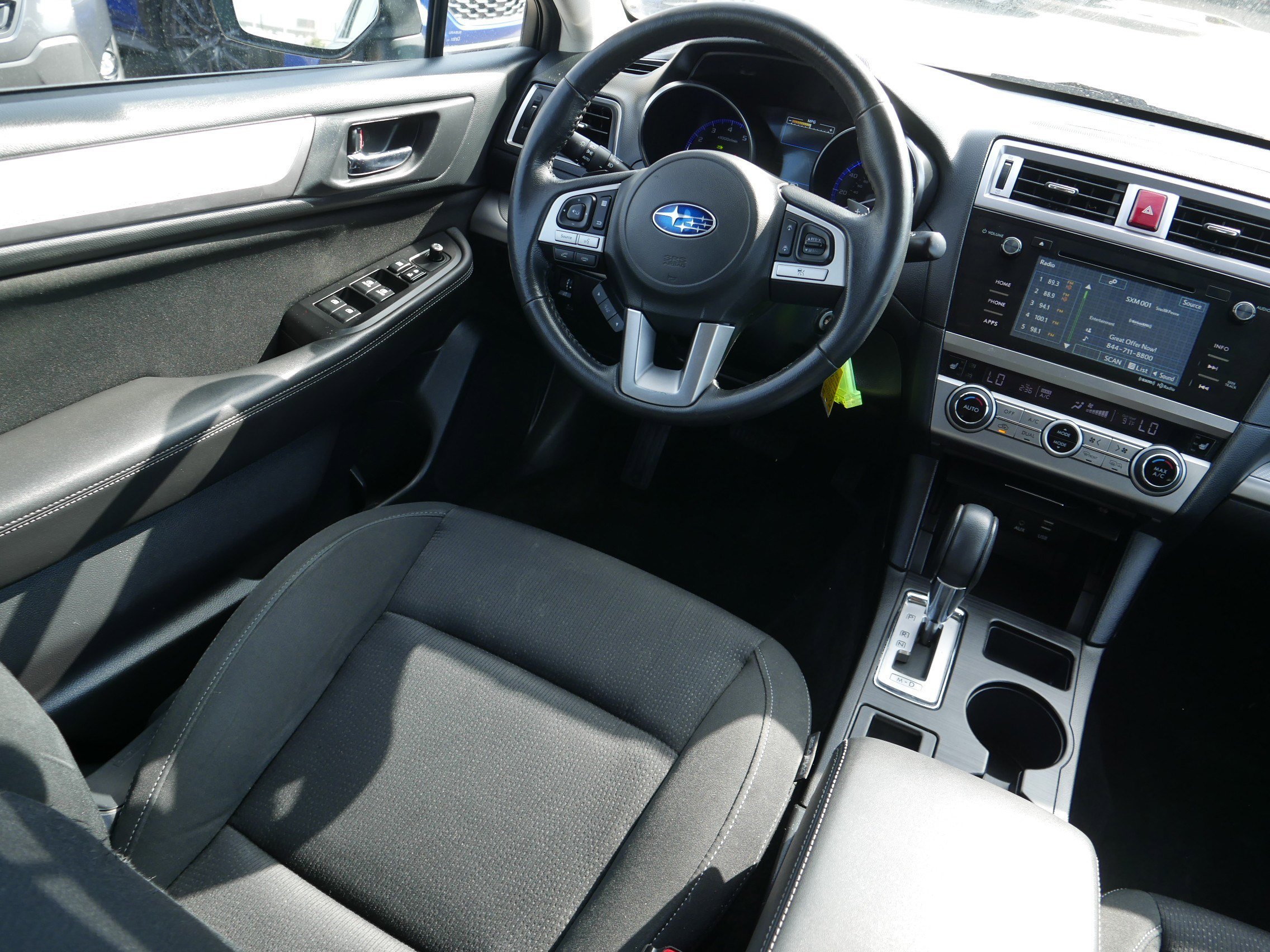 2015 Subaru Legacy 2.5i Premium photo 9