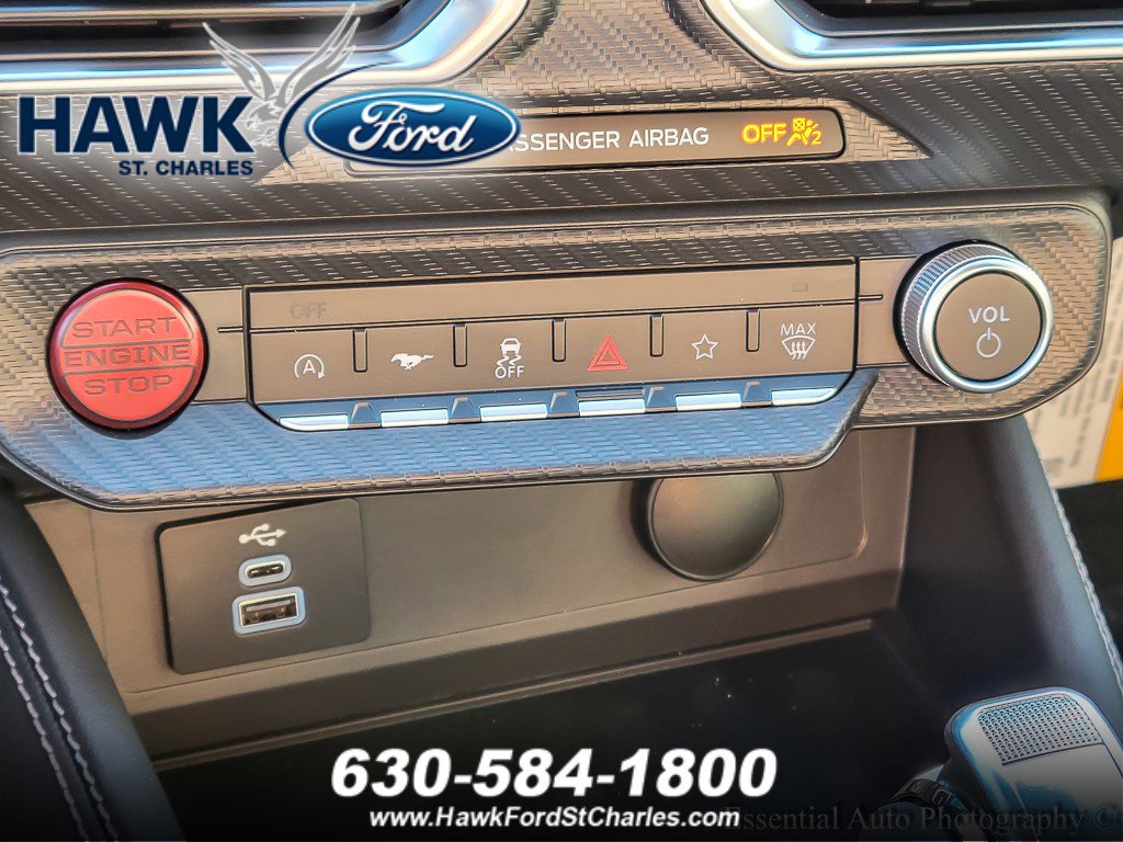 2025 FORD MUSTANG - Image 13