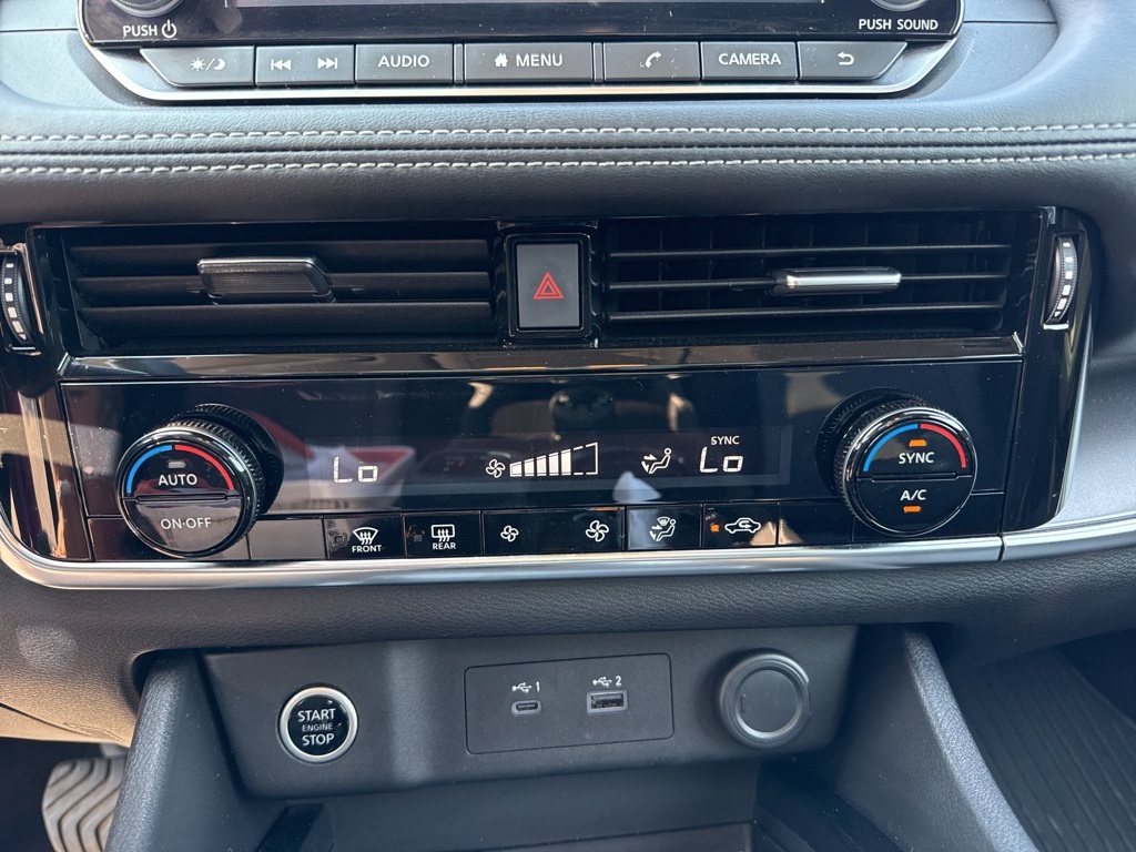 2021 Nissan Rogue SV photo 15