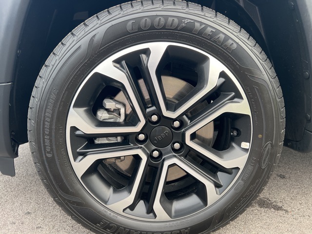 2024 Jeep Compass Limited photo 9