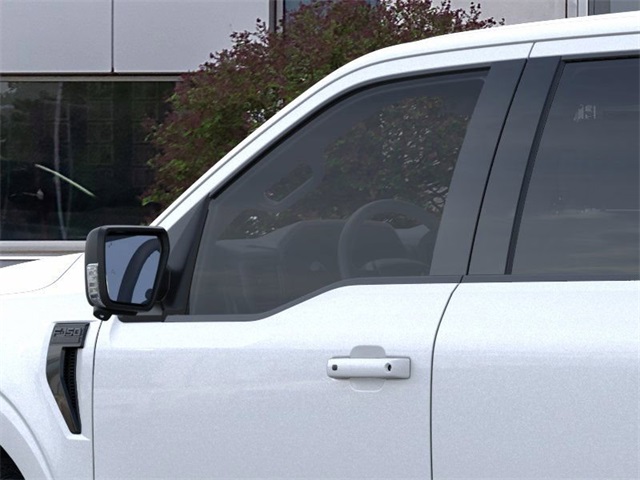 2025 Ford F-150 XLT photo 18