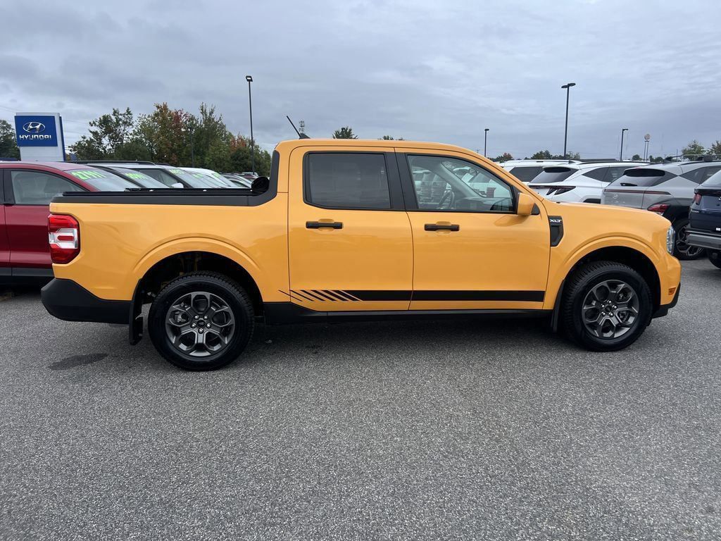 2023 Ford Maverick XLT photo 8