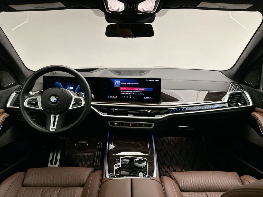 2025 Bmw X7 M60i photo 9