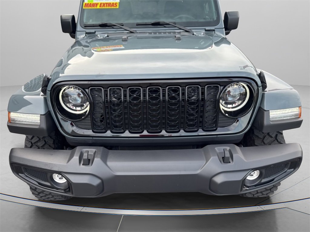 2024 Jeep Gladiator Willys photo 4