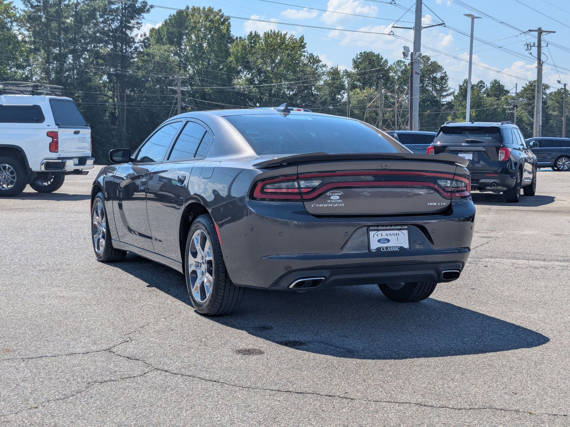 2016 Dodge Charger SXT photo 6