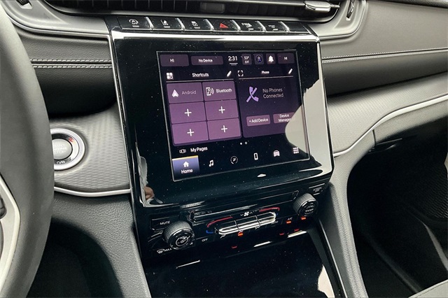 2025 Jeep Grand Cherokee Laredo photo 4