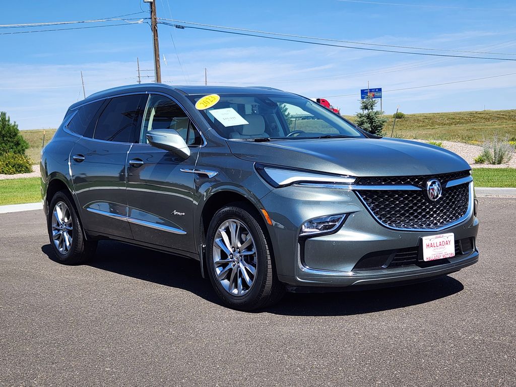 2023 Buick Enclave Avenir photo 3