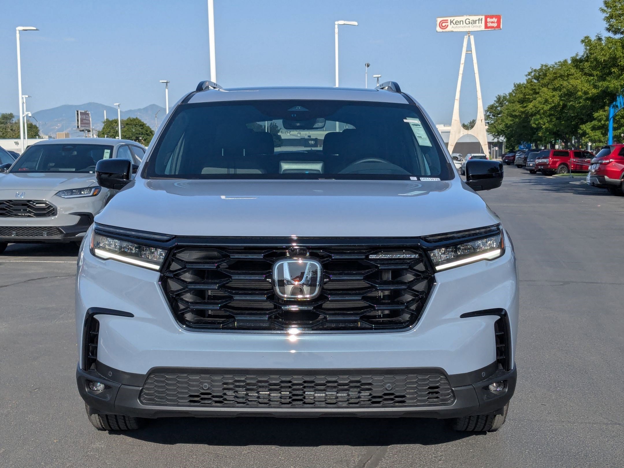 2025 Honda Pilot Black Edition photo 7