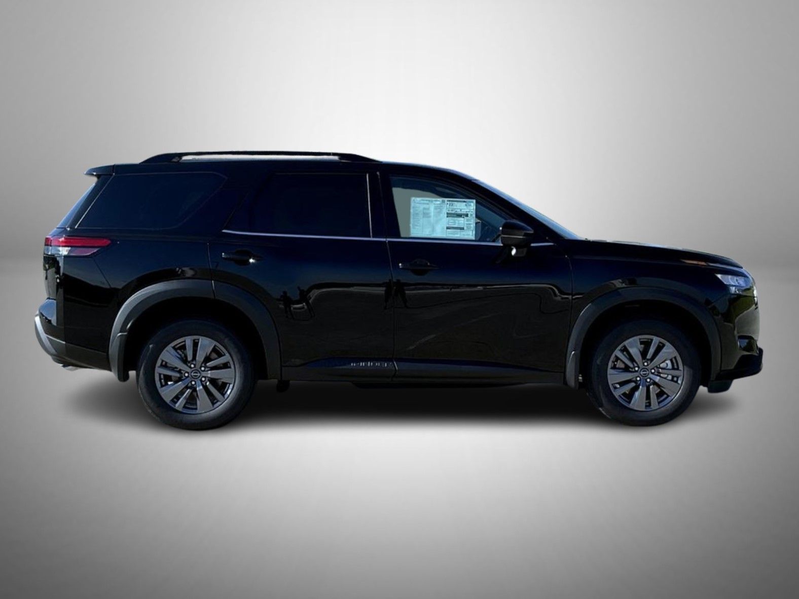 2025 Nissan Pathfinder SV photo 4