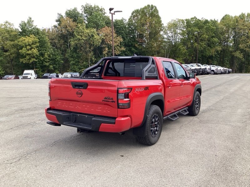 2024 Nissan Frontier PRO-4X Crew Cab photo 5