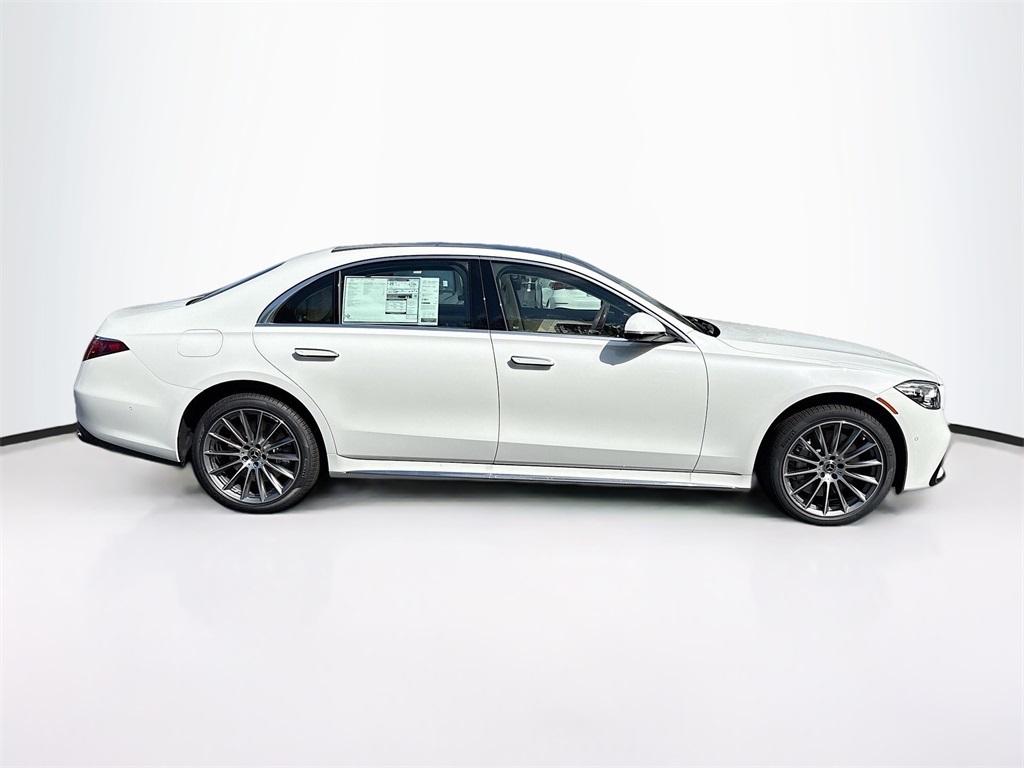 2026 Mercedes Benz S 580 4MATIC photo 3