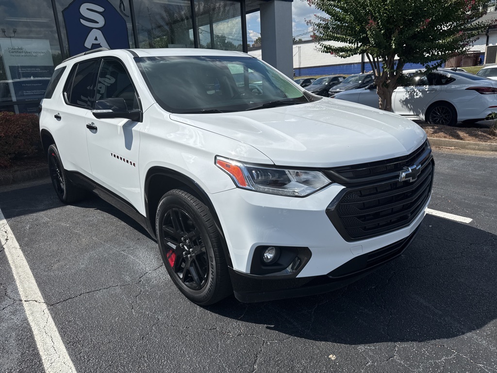 2021 Chevrolet Traverse Premier photo 3