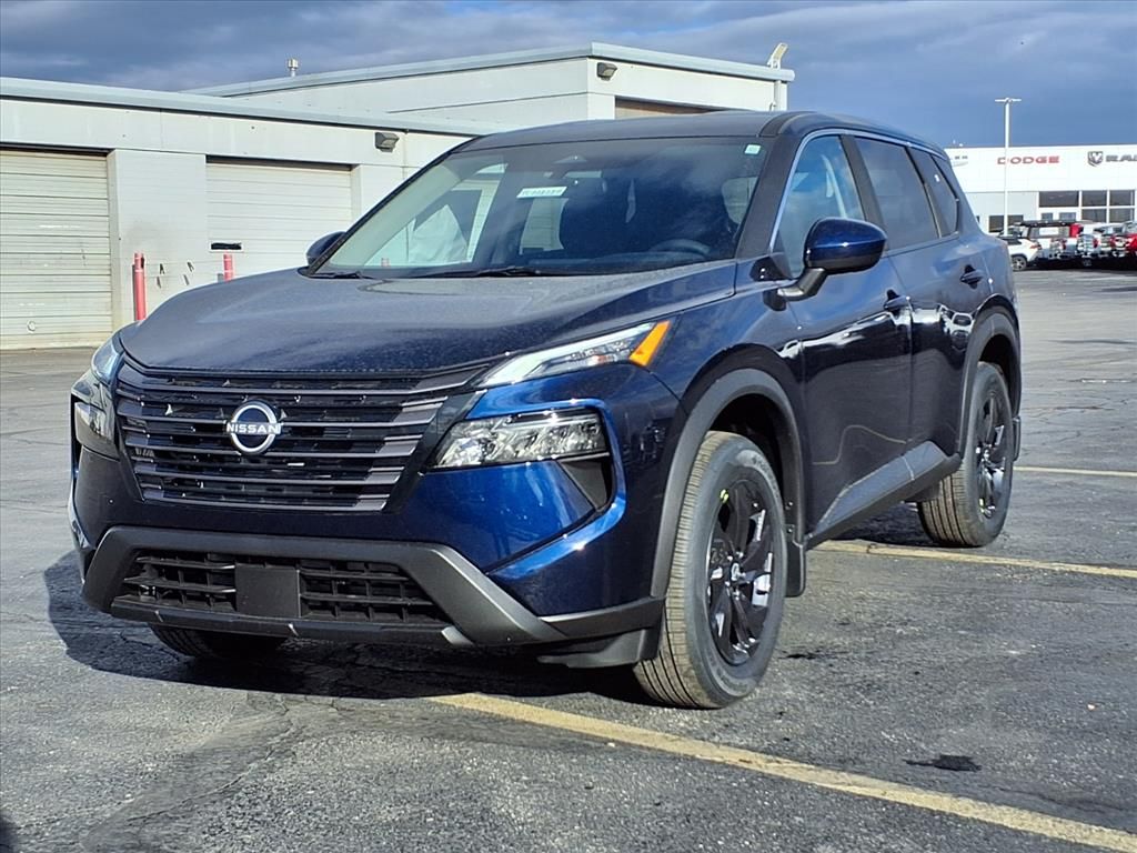 2026 Nissan Rogue SV's photo