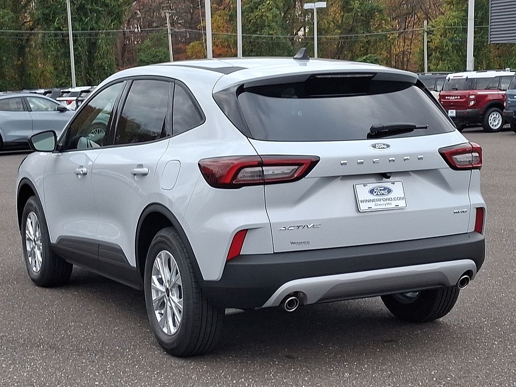 2026 Ford Escape Active photo 2