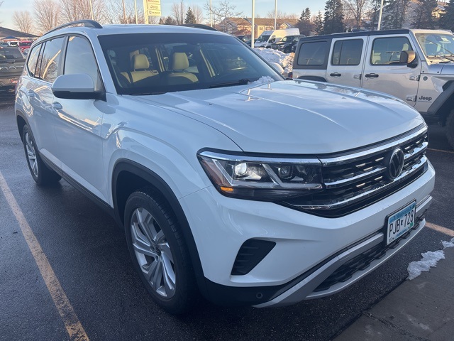 2022 Volkswagen Atlas SE w/Tech's photo