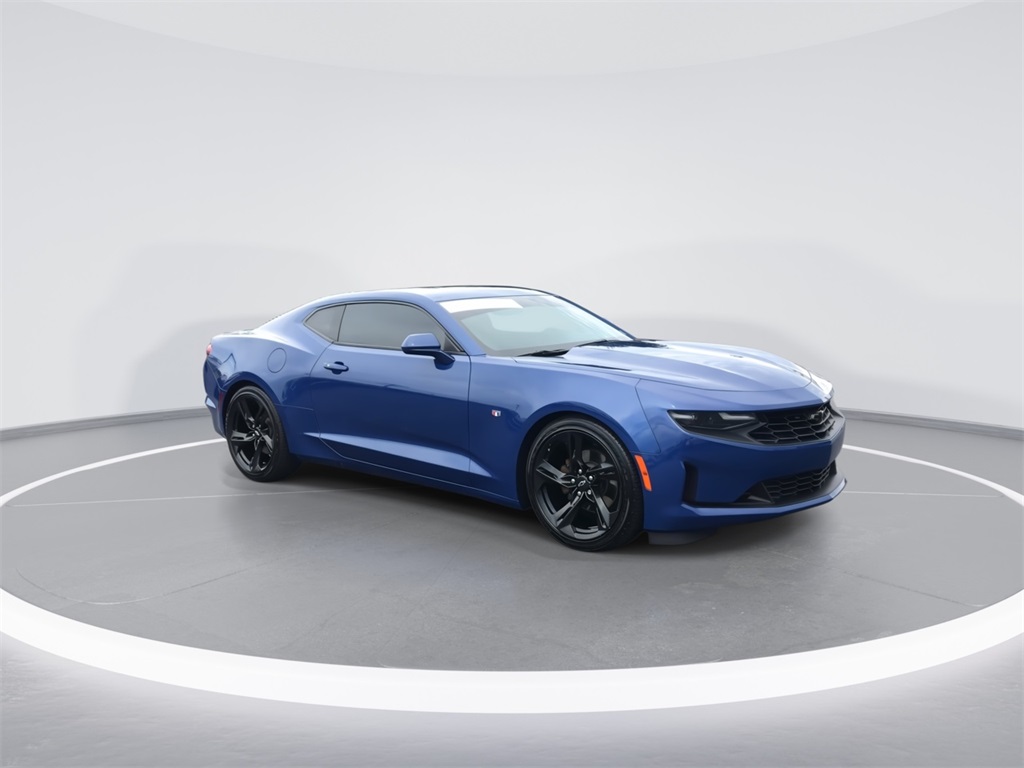 2021 Chevrolet Camaro 1LT photo 2
