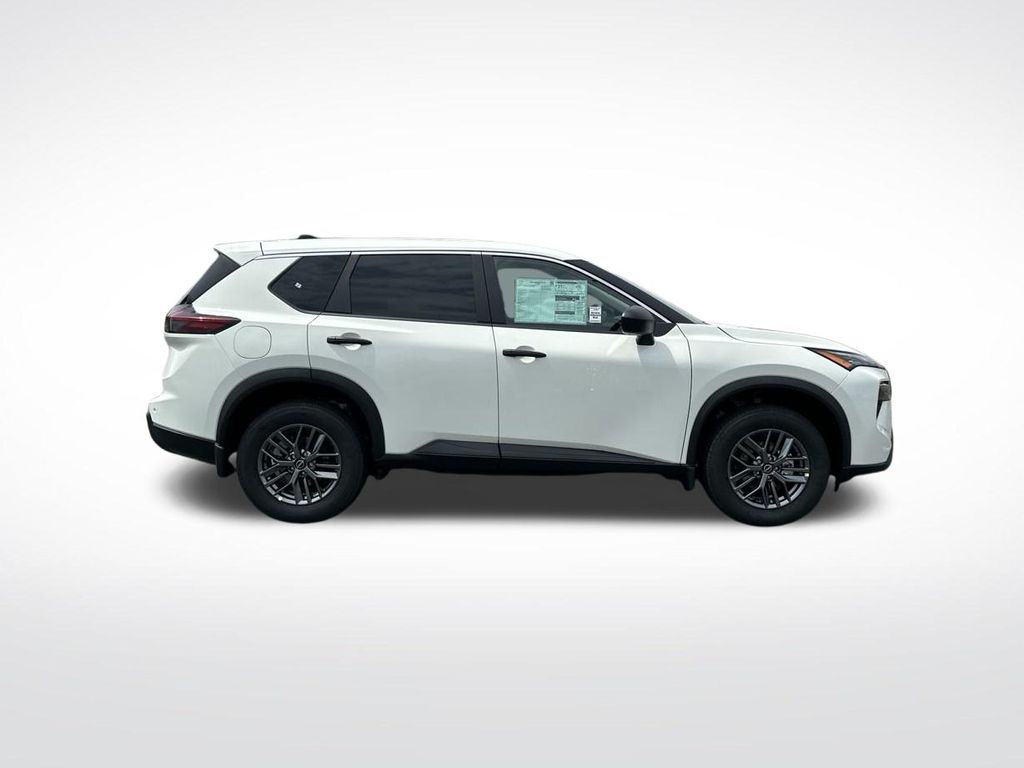 2026 Nissan Rogue S photo 6