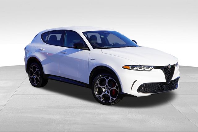 2024 Alfa Romeo Tonale Veloce's photo