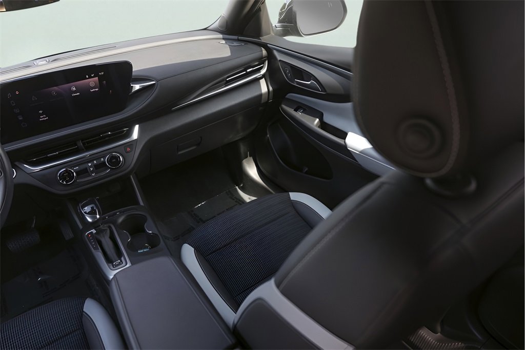 2024 Buick Envista Preferred photo 27