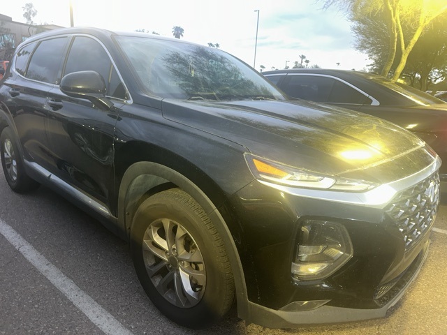2020 Hyundai Santa Fe SEL photo 2