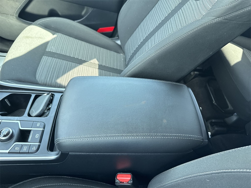 2025 Kia Sorento LX photo 23