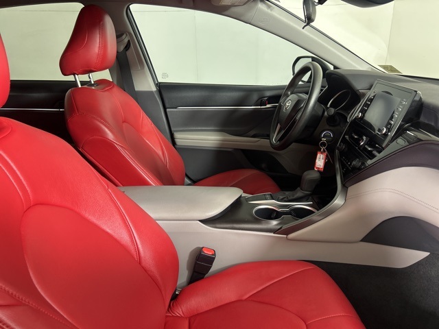 2022 Toyota Camry LE photo 12