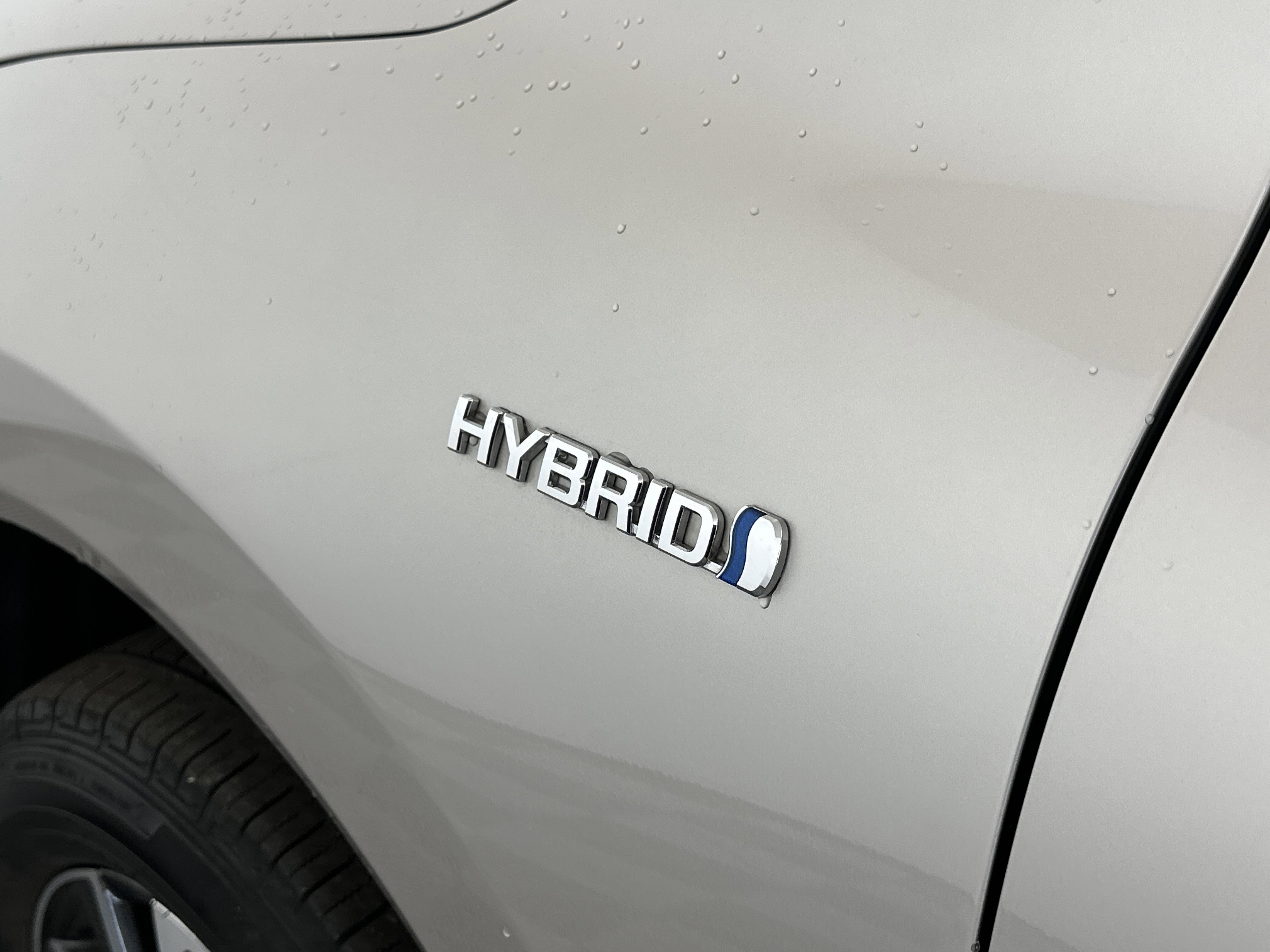 2021 Toyota Venza LE photo 3