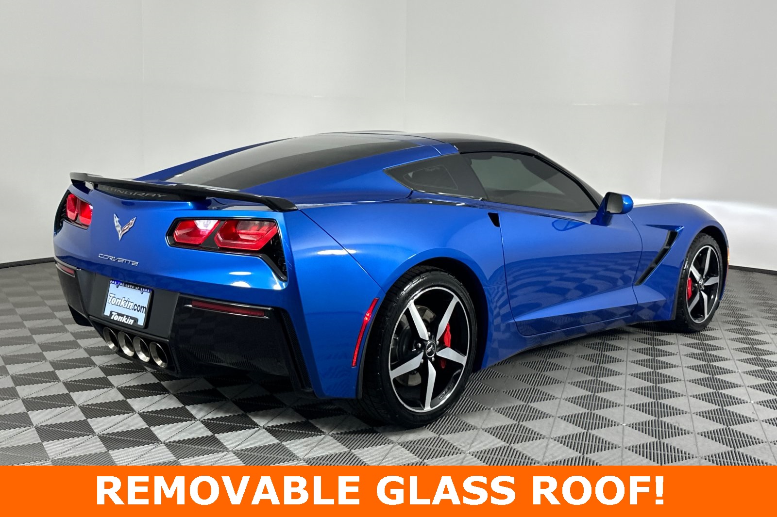 2015 Chevrolet Corvette Stingray 2LT photo 3
