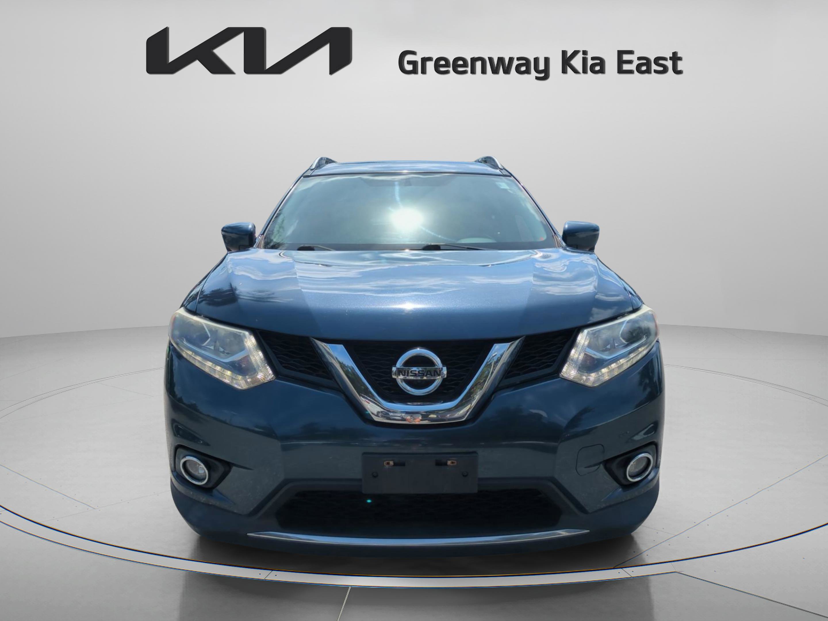2016 Nissan Rogue SL photo 2
