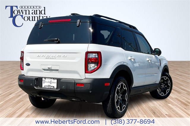 2025 Ford Bronco Sport Outer Banks photo 19