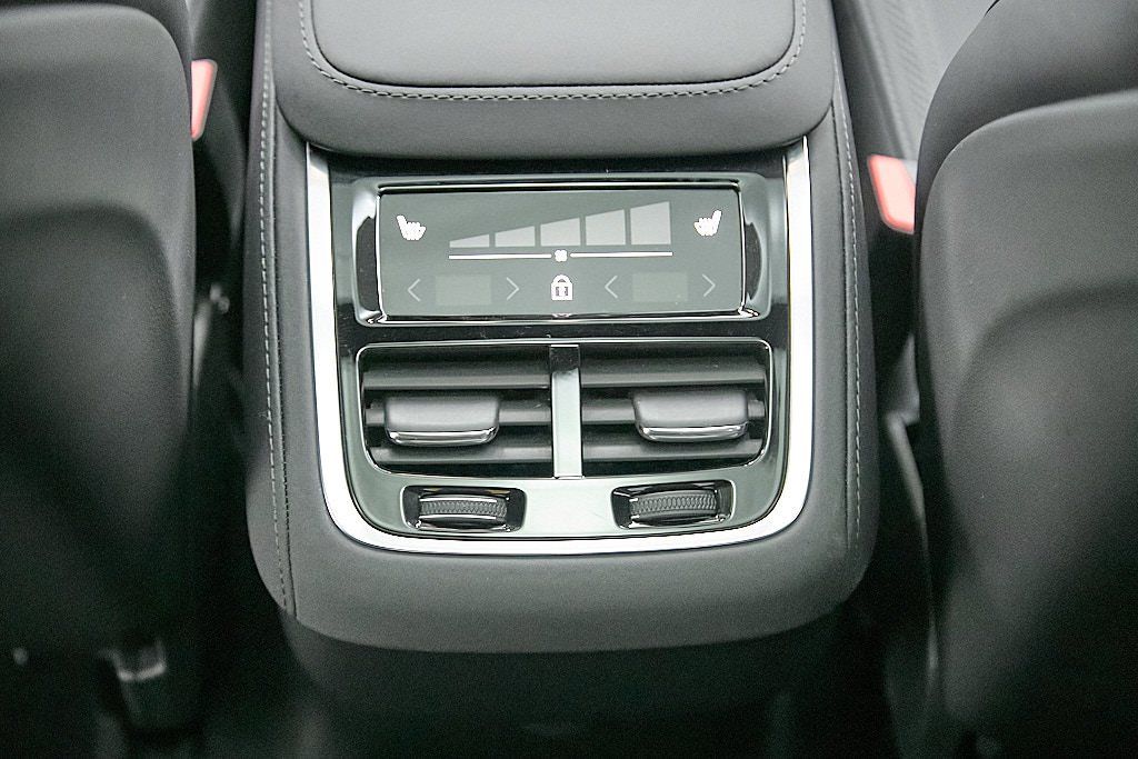 2026 VOLVO XC90 - Image 23