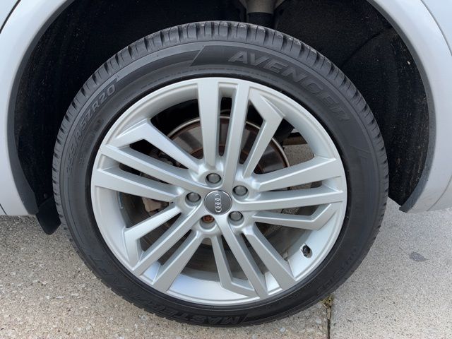 2018 Audi Q5 2.0T Premium photo 12