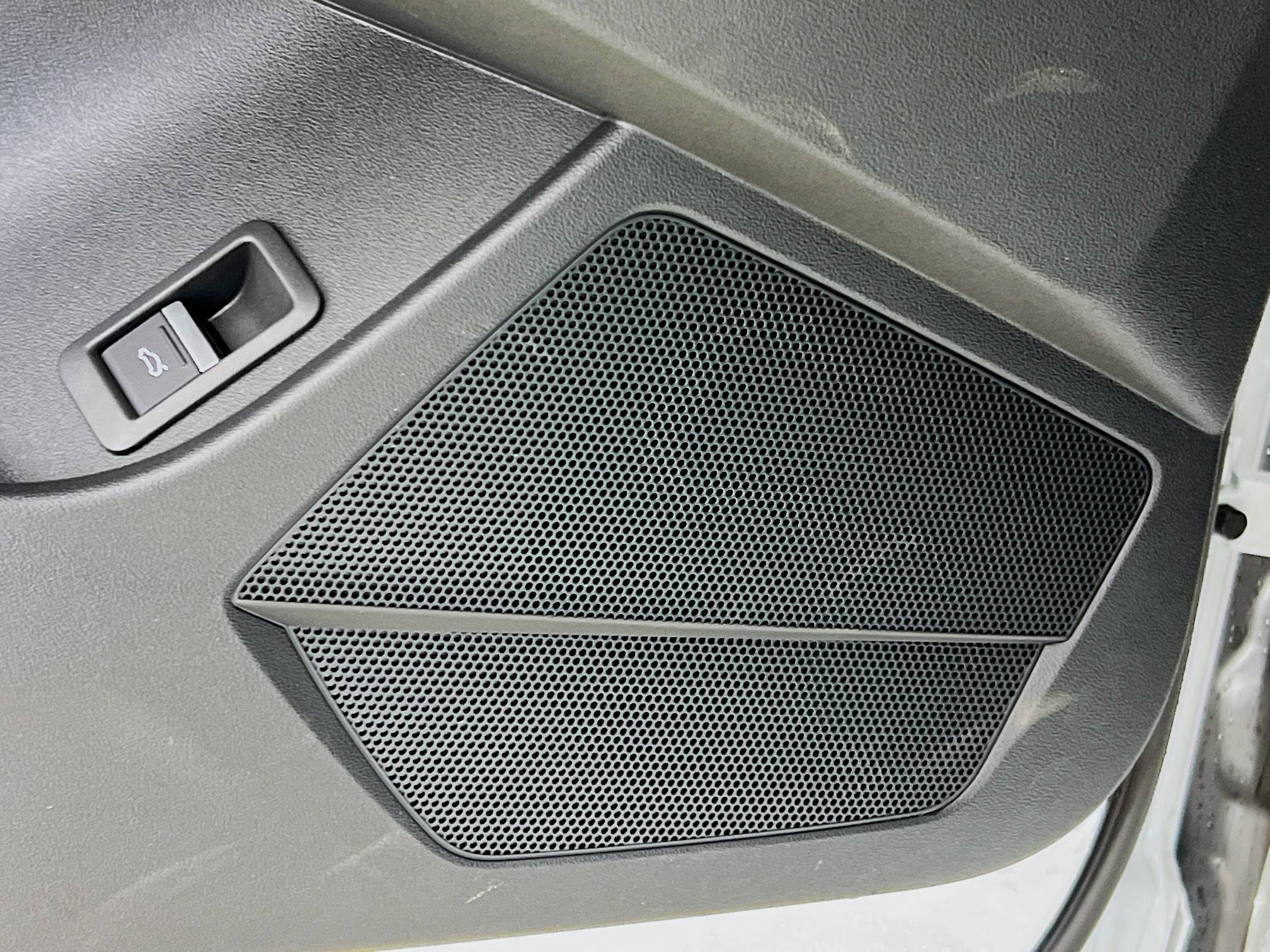 2024 Audi Q4 E-tron Sportback Premium photo 19