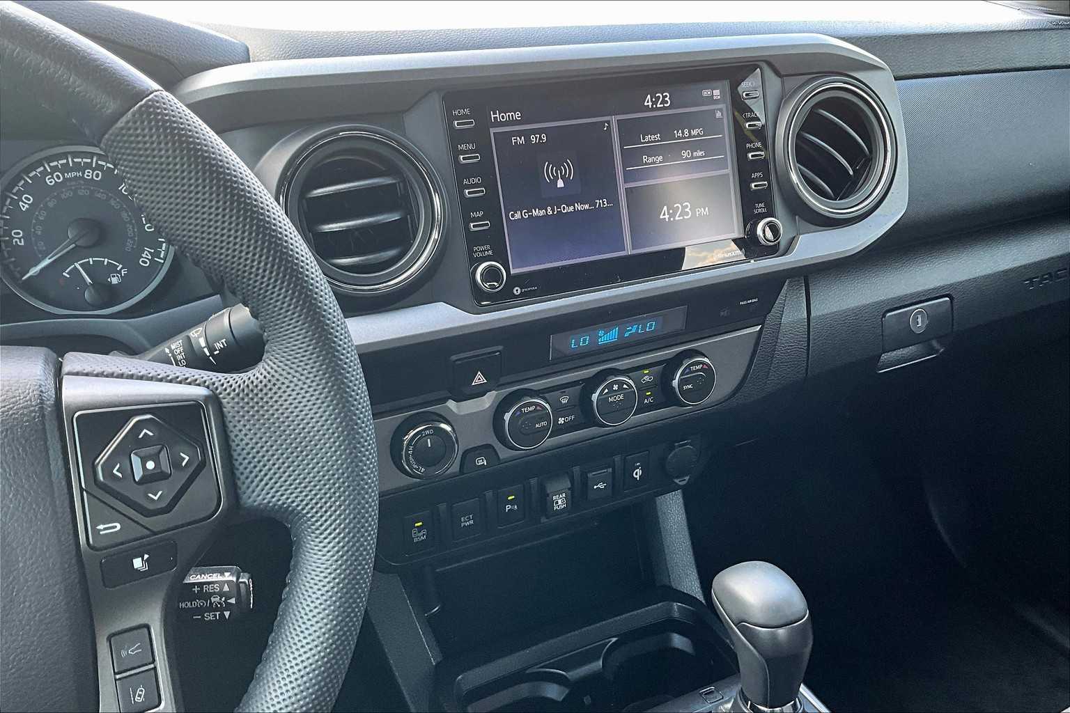 2023 Toyota Tacoma TRD 4x4 photo 6