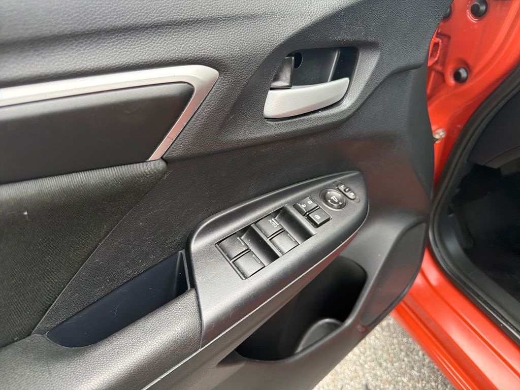2020 Honda Fit LX photo 14