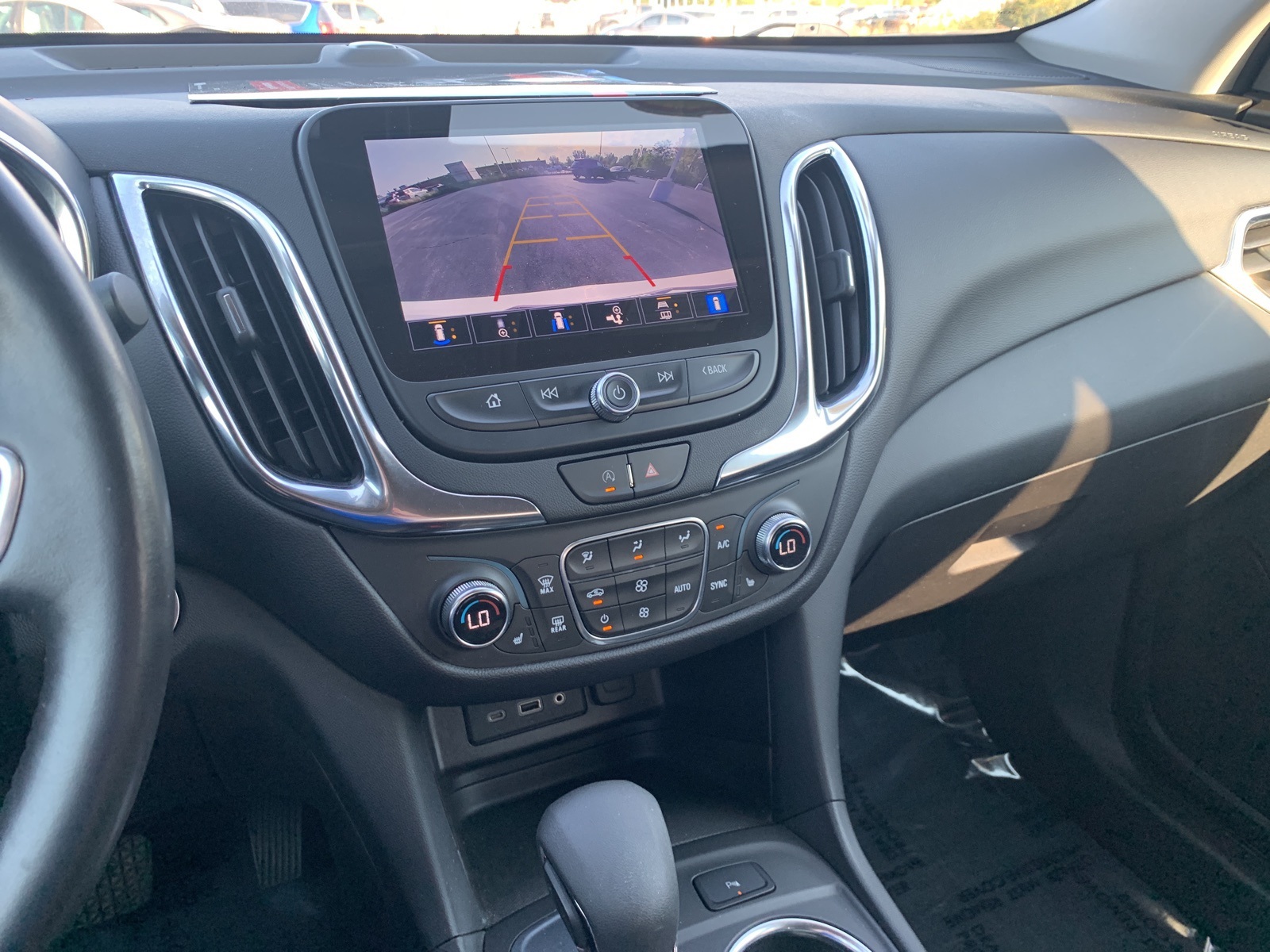 2022 Chevrolet Equinox LT photo 23