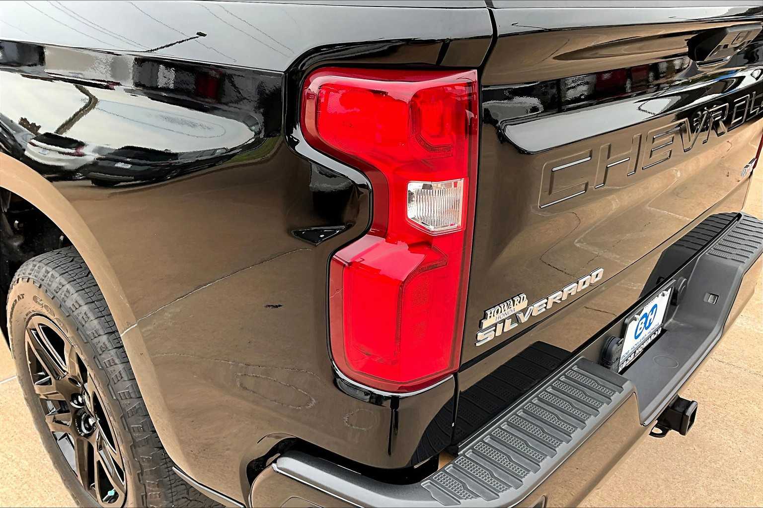 2024 Chevrolet Silverado 1500 RST photo 25