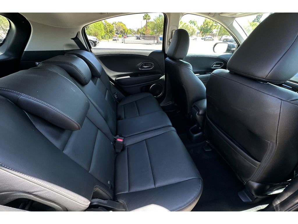 2018 Honda HR-V EX-L photo 16