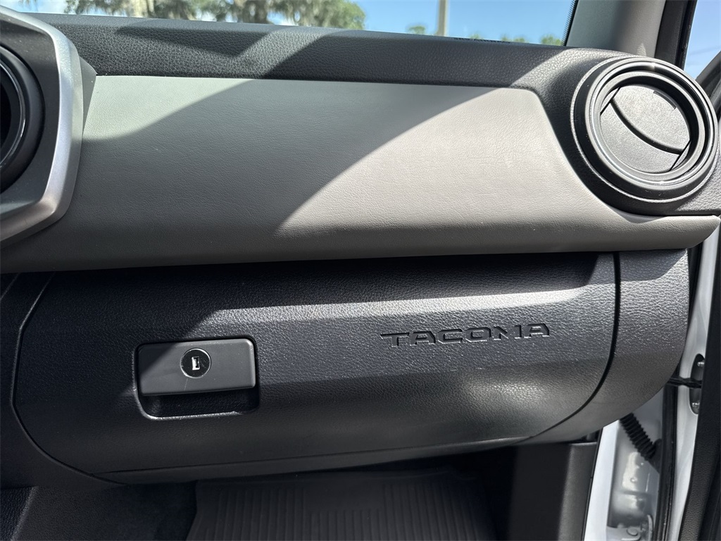 2023 Toyota Tacoma SR5 photo 30