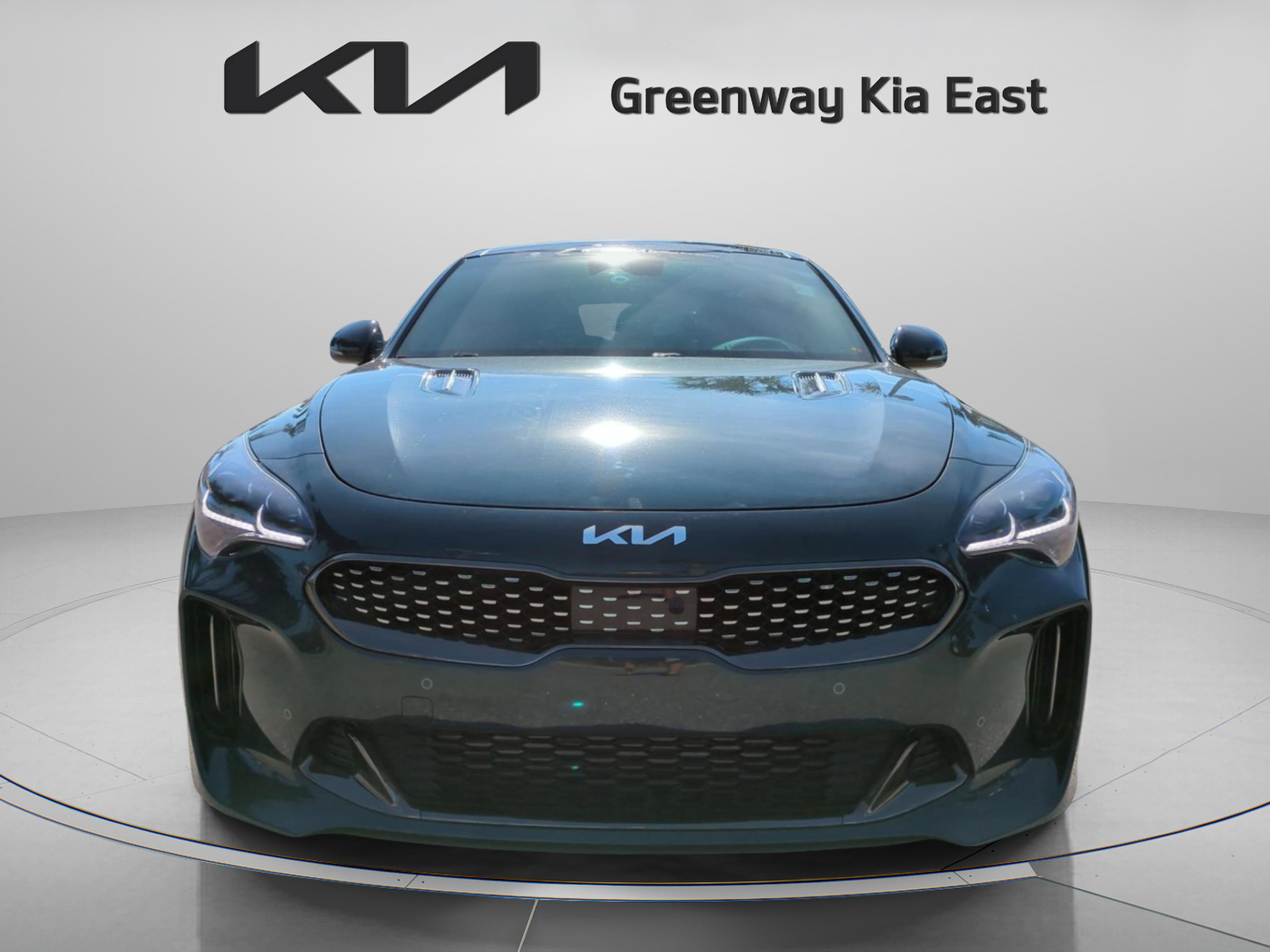 2023 Kia Stinger GT2 photo 2