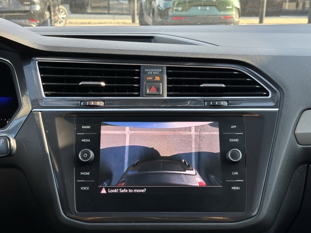 2022 Volkswagen Tiguan SE photo 17
