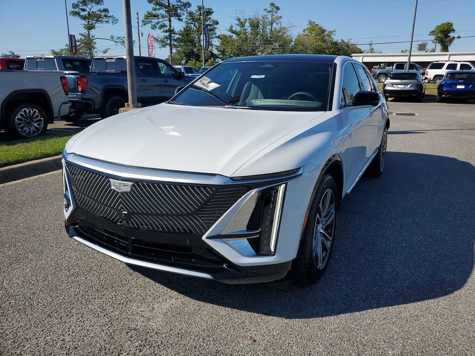 2026 Cadillac LYRIQ Luxury's photo