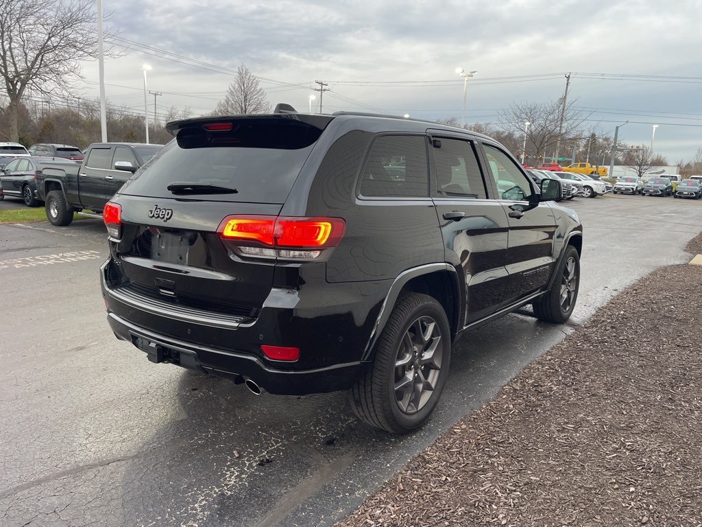 2021 Jeep Grand Cherokee Anniversary Edition photo 3