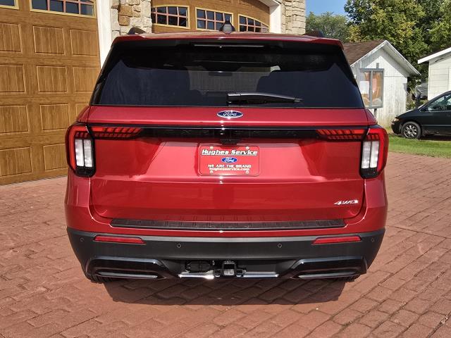 2025 Ford Explorer ST-Line photo 4