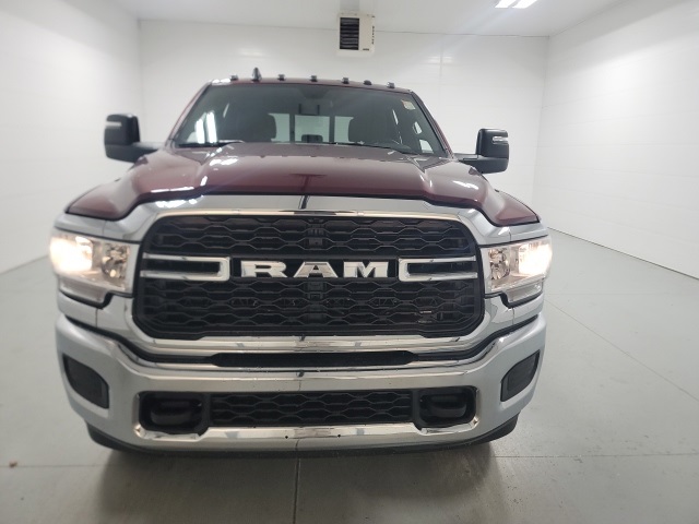 2024 Ram 3500 Tradesman photo 2