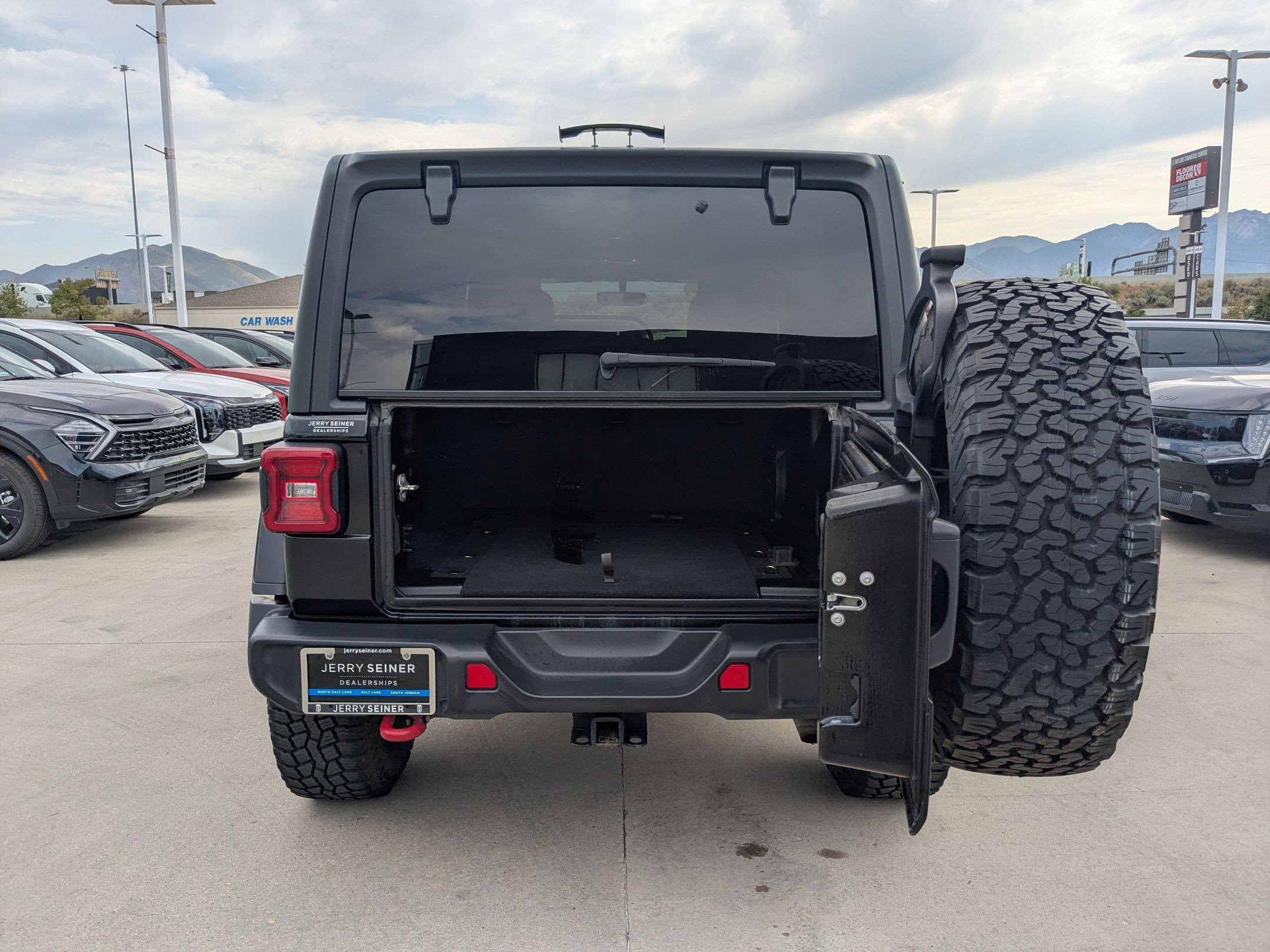 2020 Jeep Wrangler Unlimited Rubicon photo 21
