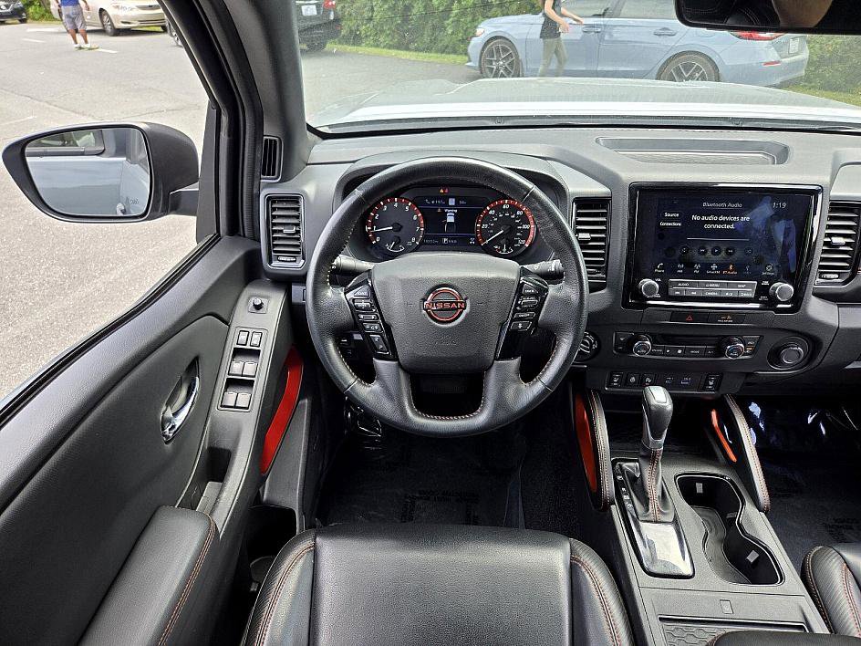 2023 Nissan Frontier PRO-4X photo 11