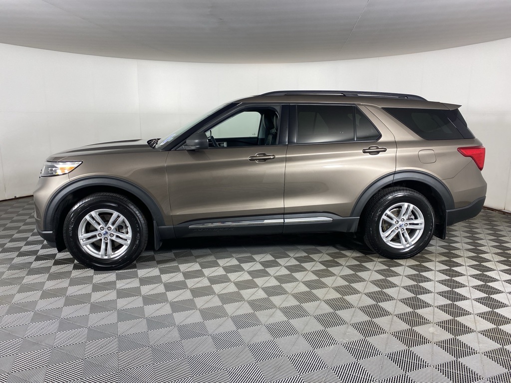 2021 Ford Explorer XLT photo 10