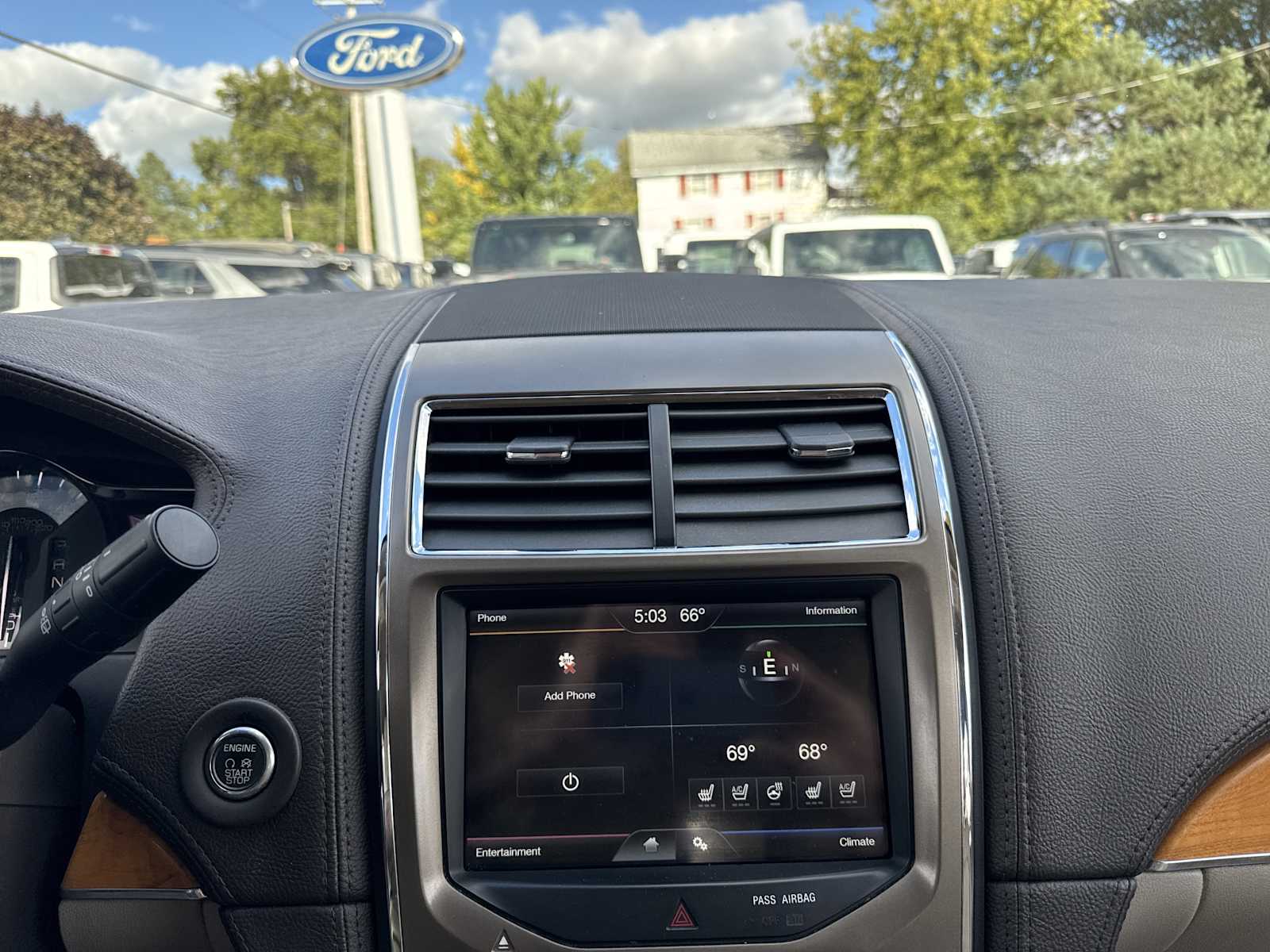 2012 Lincoln MKX photo 25