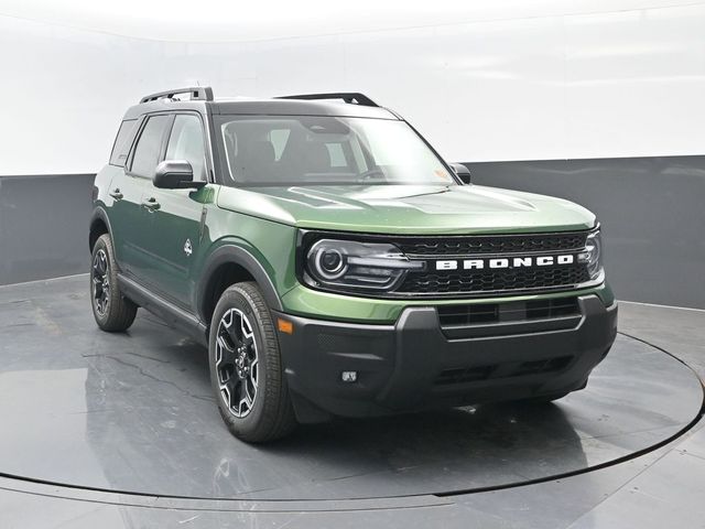2025 Ford Bronco Sport Outer Banks photo 2